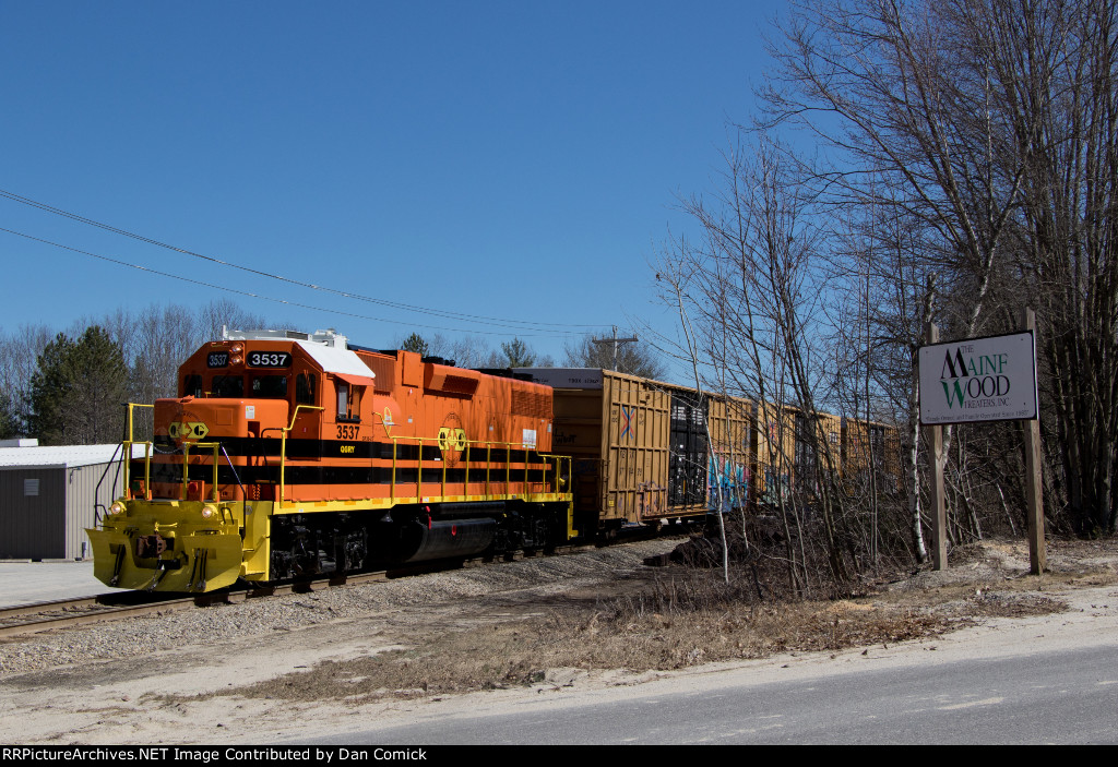 QGRY 3537 Leads 512 at Walker Rd. 